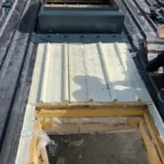 Pose d'encadrement de Velux